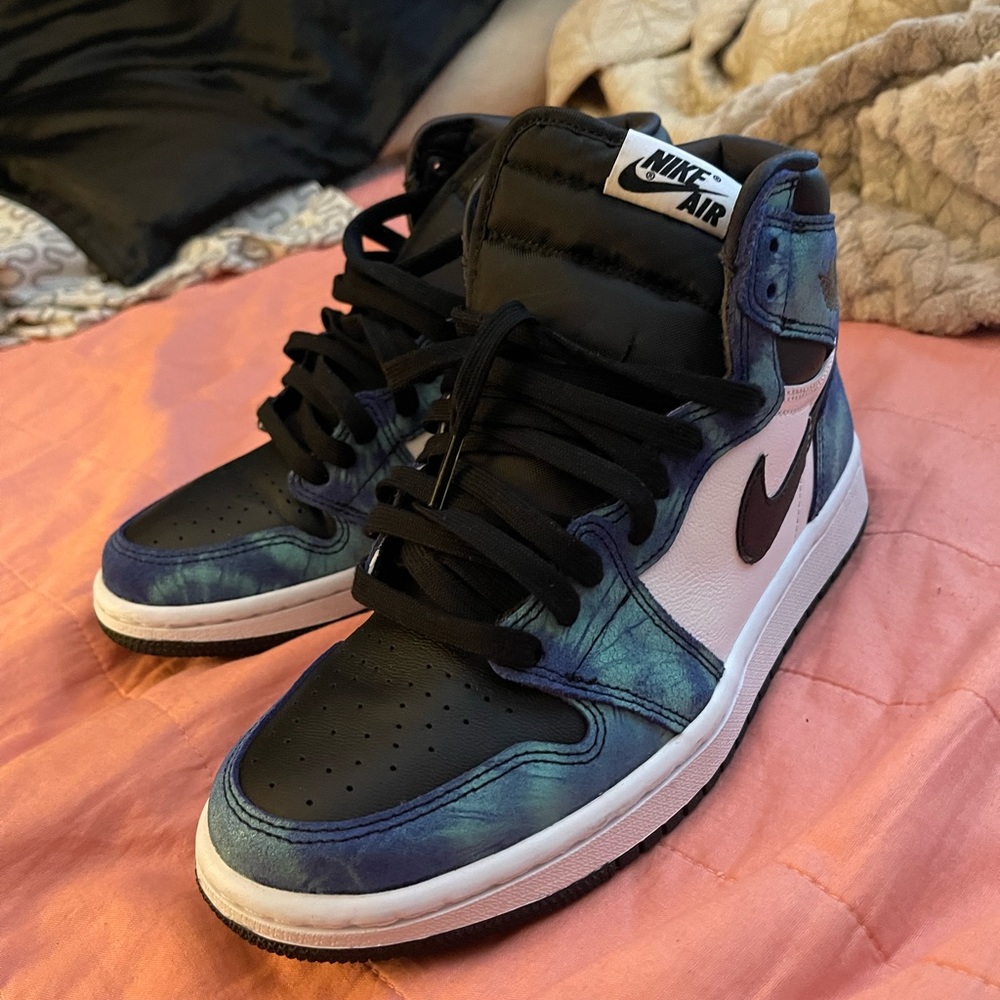 Women’s Air Jordan 1 Retro High Tie Dye Shoes
